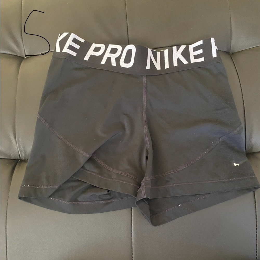 Size small Nike pros.